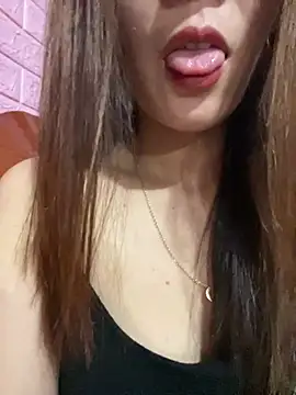 Moon pusy online show from March 25, 2:38 pm