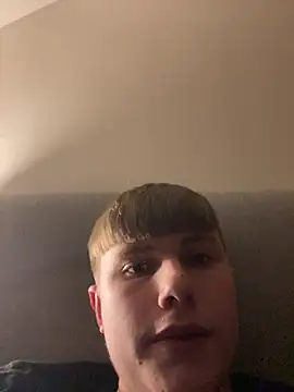 Sammyboy2211 online show from February 10, 6:29 pm