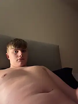 Sammyboy2211 online show from April 15, 12:16 am