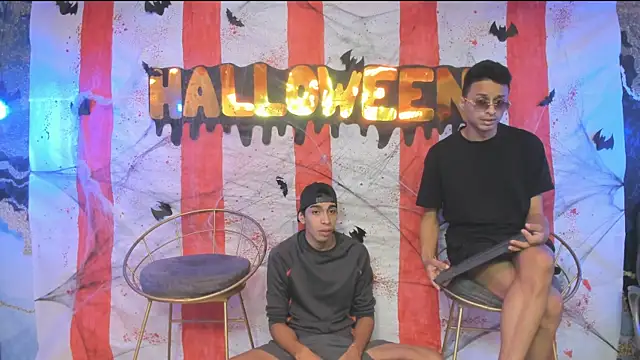 Juicy Creww online show from October 14, 9:21 am