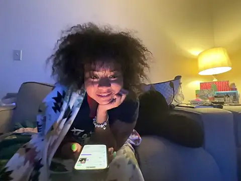Snapshot of GoddessFatPuss chatting on September 15, 6:03 am GoddessFatPuss online show from September 15, 6:03 am