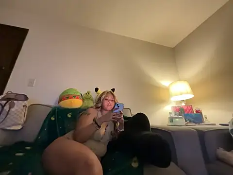 GoddessFatPuss online show from December 23, 5:07 am