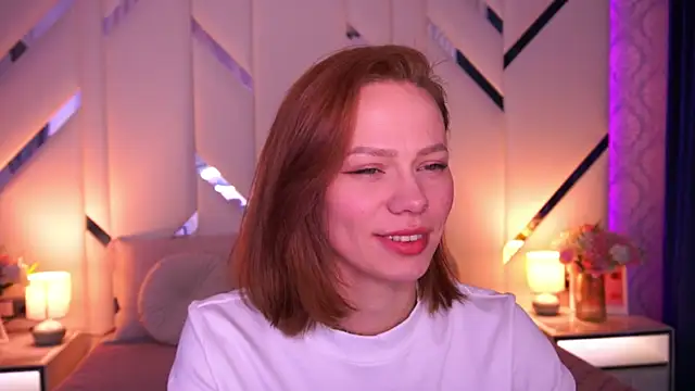 ShyySiren online show from March 28, 1:56 pm