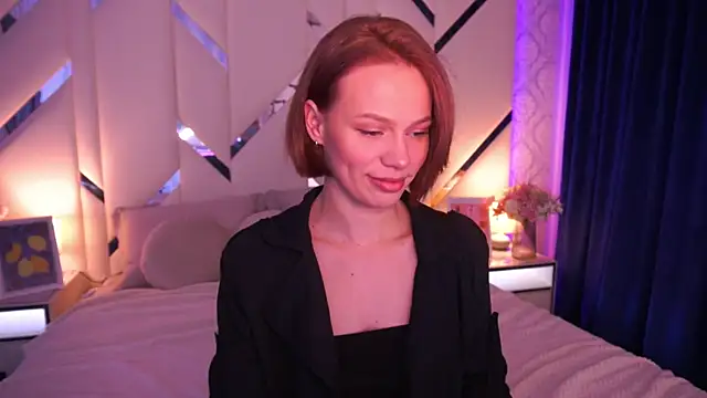 ShyySiren online show from May 12, 1:17 pm