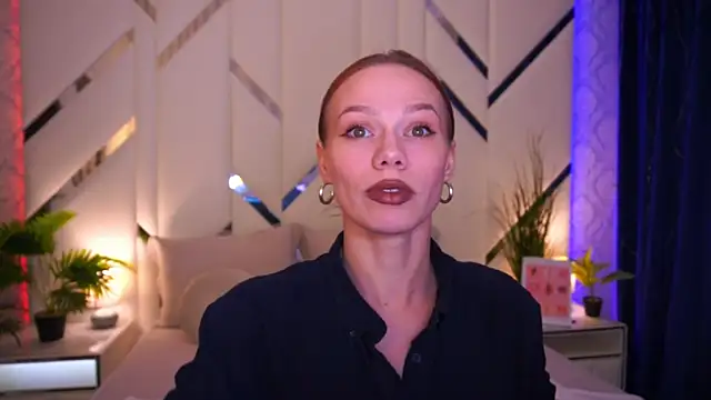 ShyySiren online show from February 25, 3:34 pm