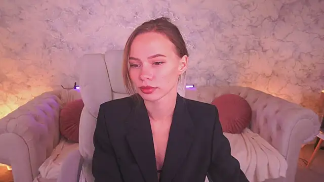 ShyySiren online show from October 29, 8:02 am