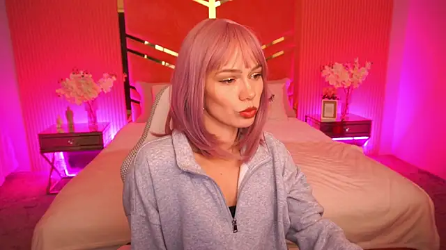 ShyySiren online show from October 5, 7:10 am