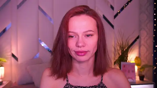 ShyySiren online show from February 8, 9:07 am