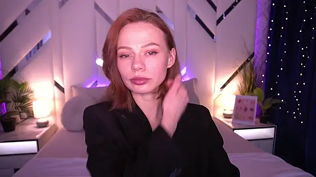 ShyySiren online show from March 12, 2:54 pm