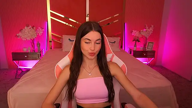 CherryyLulu online show from November 28, 8:25 am