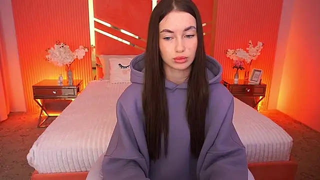 CherryyLulu online show from November 19, 8:25 am