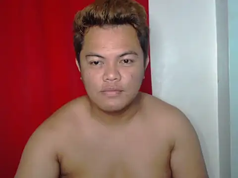 Snapshot of Gayasianzowe chatting on September 25, 3:45 am Gayasianzowe online show from September 25, 3:45 am