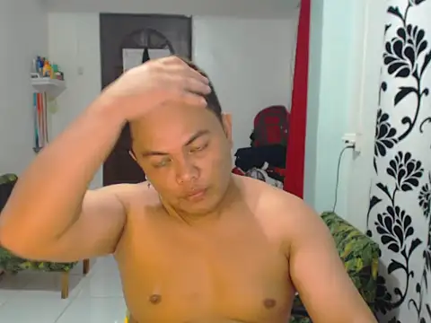 Snapshot of Gayasianzowe chatting on September 29, 10:54 am Gayasianzowe online show from September 29, 10:54 am