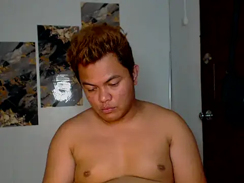 Snapshot of Gayasianzowe chatting on September 22, 11:11 pm Gayasianzowe online show from September 22, 11:11 pm