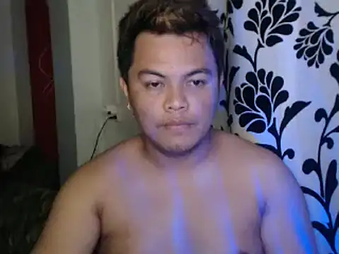 Snapshot of Gayasianzowe chatting on October 26, 11:54 am Gayasianzowe online show from October 26, 11:54 am