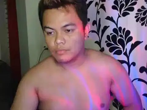 Snapshot of Gayasianzowe chatting on October 27, 12:06 pm Gayasianzowe online show from October 27, 12:06 pm