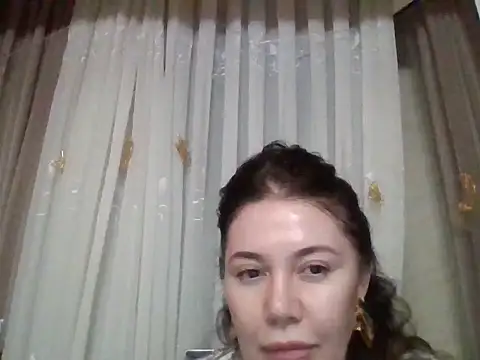 Snapshot of Lomivah chatting on October 24, 4:28 pm Lomivah online show from October 24, 4:28 pm