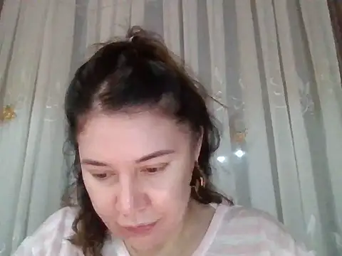 Lomivah online show from January 8, 5:30 pm