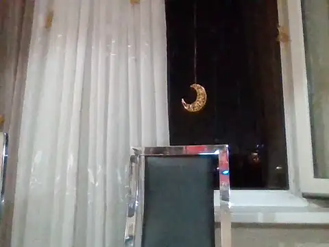 Snapshot of Lomivah chatting on October 26, 3:34 pm Lomivah online show from October 26, 3:34 pm