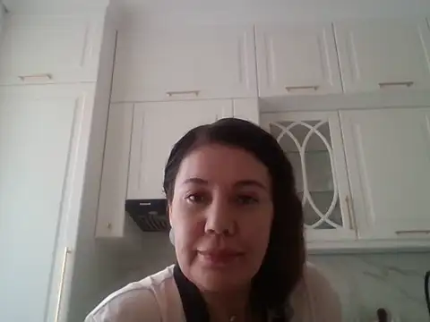 Snapshot of Lomivah chatting on October 27, 9:32 am Lomivah online show from October 27, 9:32 am