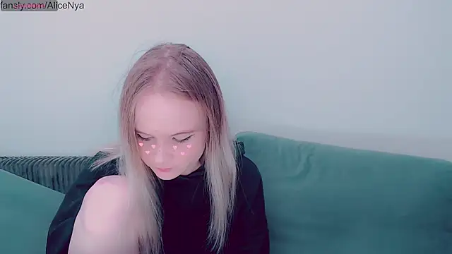 AliceNya cute online show from October 26, 3:51 am
