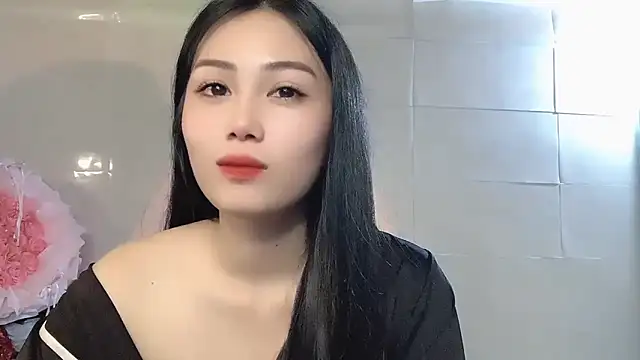 Lyly4757 online show from October 30, 1:42 pm