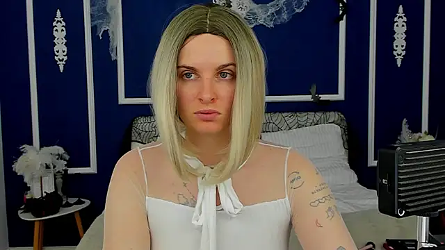 SabrinaRayX online show from October 30, 1:09 pm