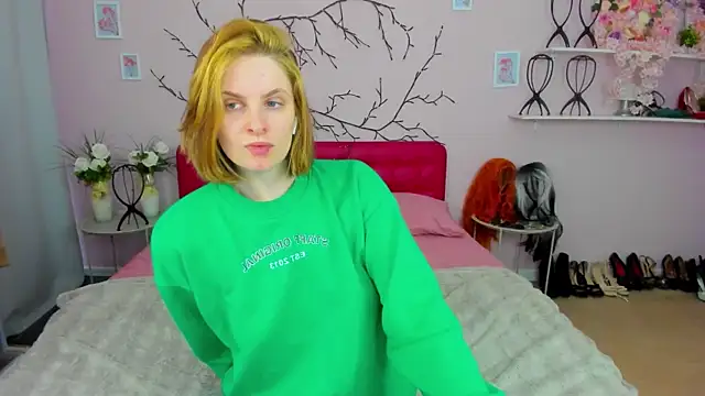 SabrinaRayX online show from February 24, 1:01 pm