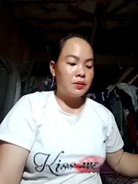 emilyzz online show from April 14, 1:10 am