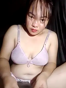 Snapshot of emilyzz chatting on October 5, 10:22 pm emilyzz online show from October 5, 10:22 pm