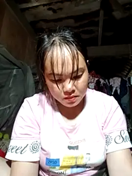emilyzz online show from April 22, 4:19 am