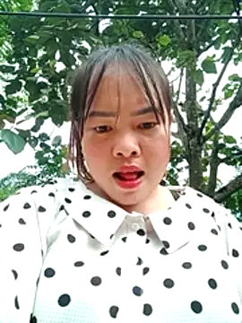 emilyzz online show from March 18, 6:38 am