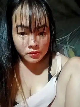 Snapshot of emilyzz chatting on November 21, 1:21 pm emilyzz online show from November 21, 1:21 pm