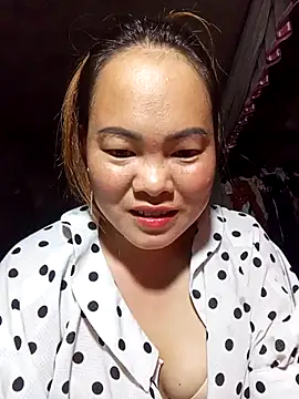 emilyzz online show from January 13, 1:31 am