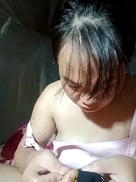 Snapshot of emilyzz chatting on November 13, 3:10 am emilyzz online show from November 13, 3:10 am