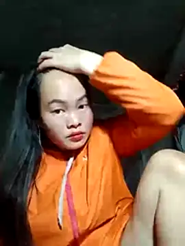 emilyzz online show from February 10, 9:30 am