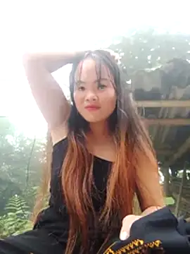 Snapshot of emilyzz chatting on October 24, 12:20 am emilyzz online show from October 24, 12:20 am