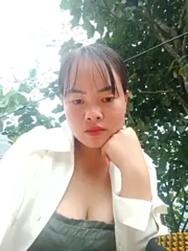 Snapshot of emilyzz chatting on November 16, 7:13 am emilyzz online show from November 16, 7:13 am