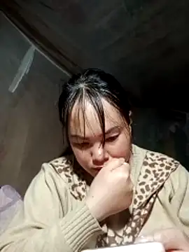 emilyzz online show from March 15, 9:38 am