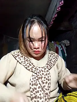 emilyzz online show from January 8, 2:01 pm