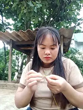 emilyzz online show from May 13, 10:00 am