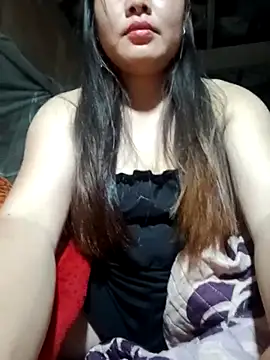 emilyzz online show from May 3, 1:58 pm