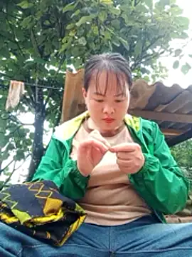 emilyzz online show from May 11, 6:48 am