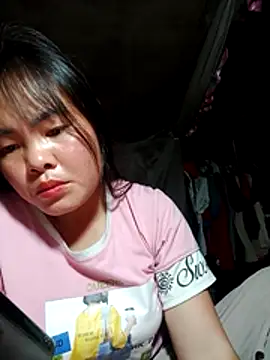 emilyzz online show from February 6, 5:14 am