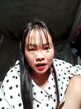 emilyzz online show from February 12, 3:39 am