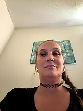 Snapshot of Ariasweetaspie chatting on October 1, 4:00 pm Ariasweetaspie online show from October 1, 4:00 pm