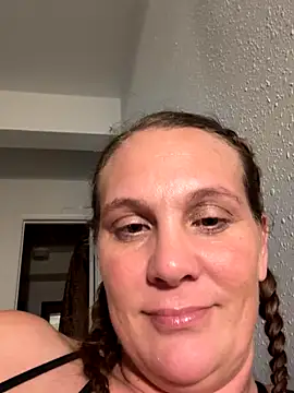 Snapshot of Ariasweetaspie chatting on October 14, 9:32 am Ariasweetaspie online show from October 14, 9:32 am