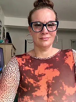 Ariasweetaspie online show from November 26, 7:47 pm