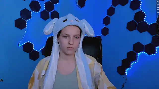 kaela spell  online show from January 5, 8:12 pm