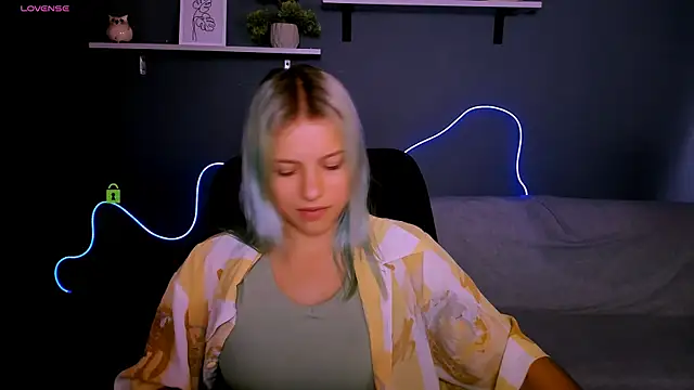 kaela spell  online show from September 24, 1:06 pm